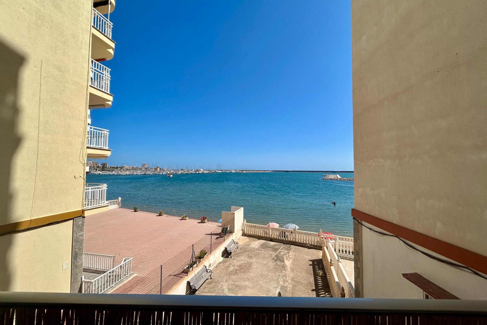 Återförsäljning - Apartment -
Torrevieja - Acequion