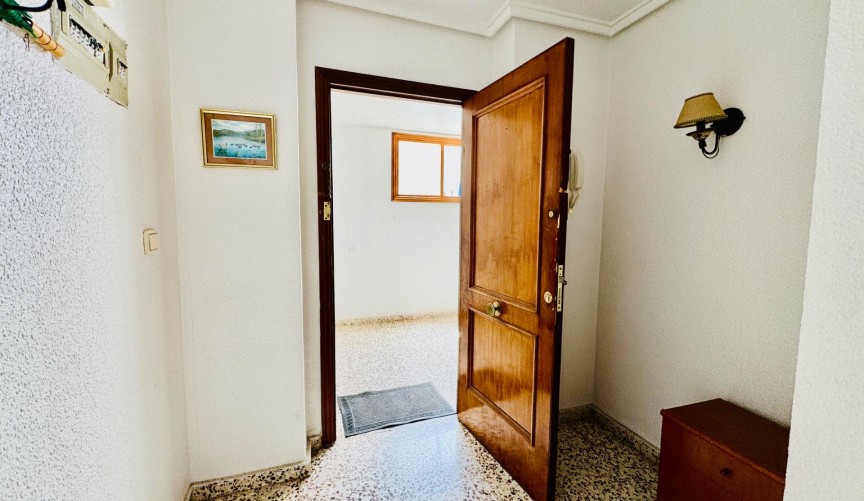 Återförsäljning - Apartment -
Torrevieja - Acequion