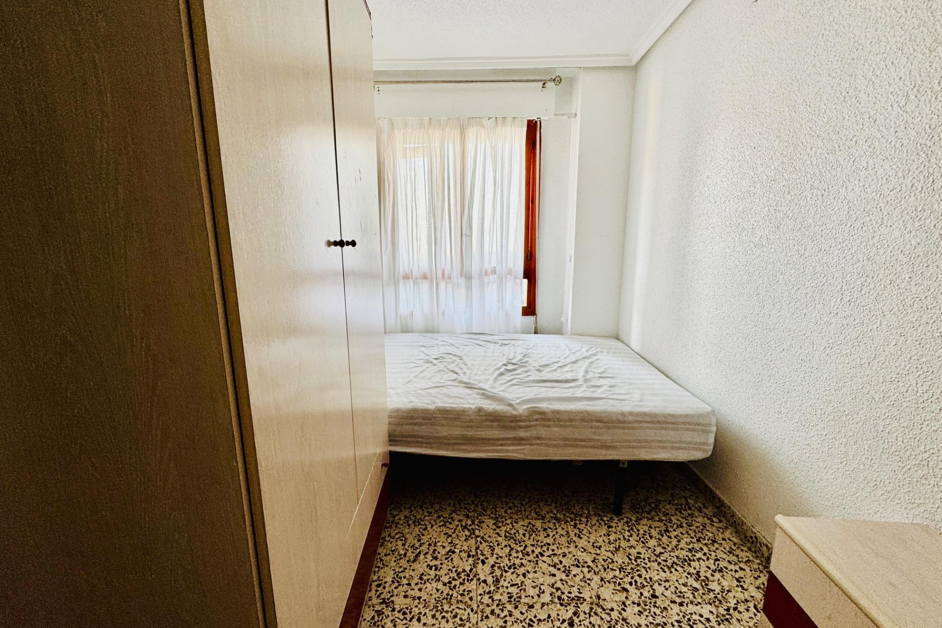 Återförsäljning - Apartment -
Torrevieja - Acequion