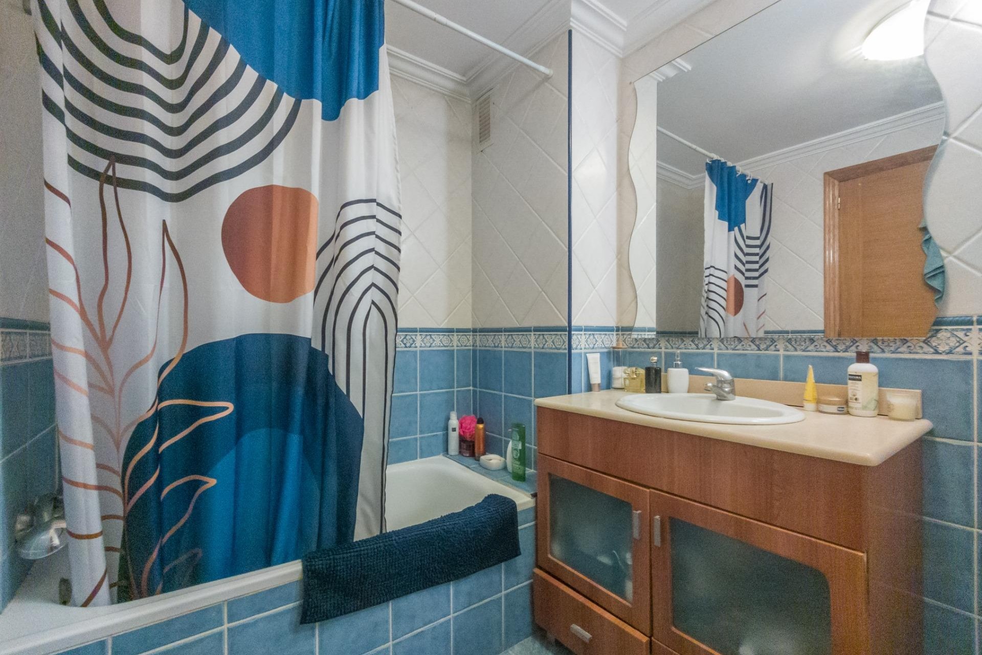 Återförsäljning - Apartment -
Torrevieja - Acequion