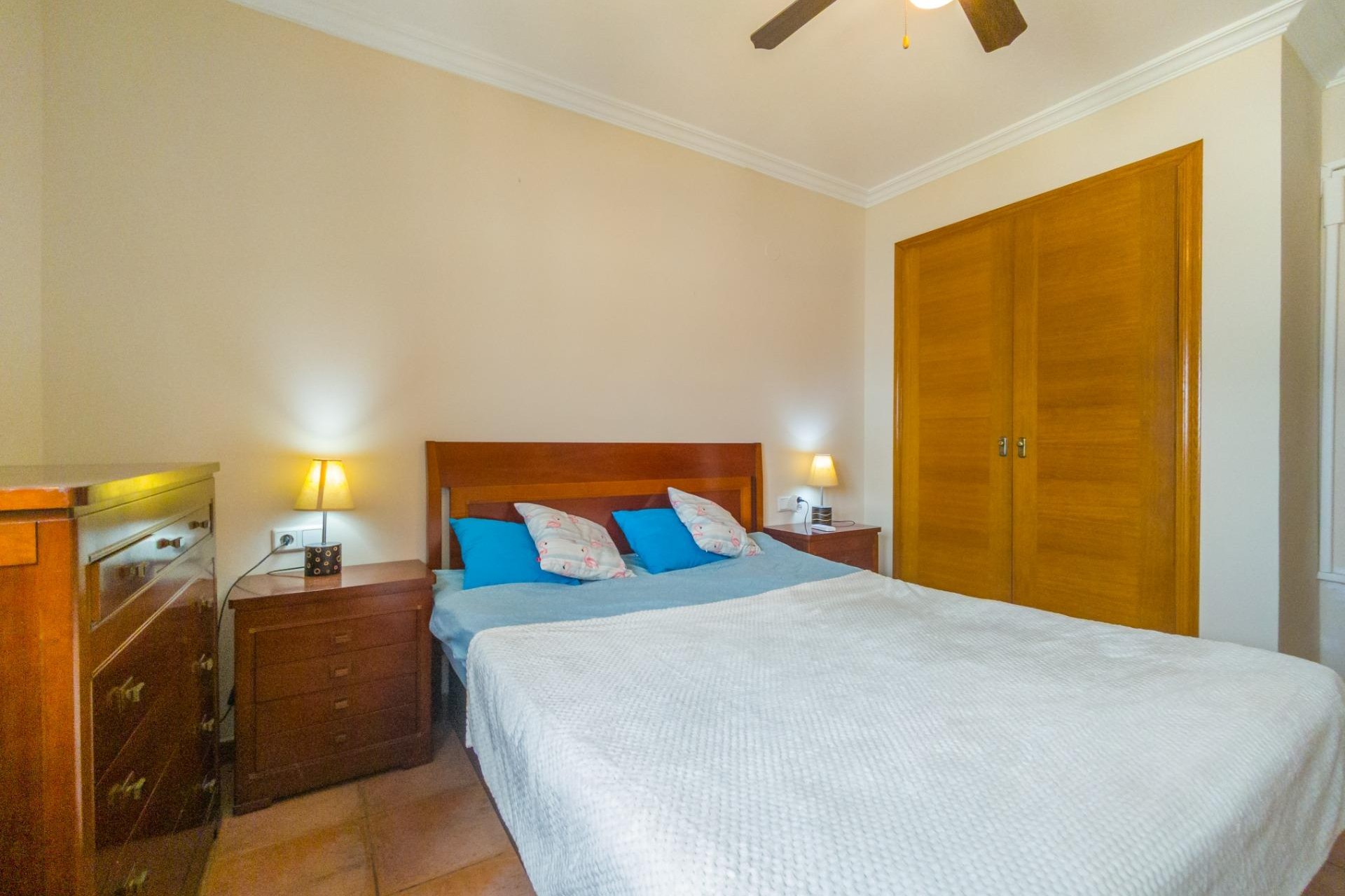 Återförsäljning - Apartment -
Torrevieja - Acequion