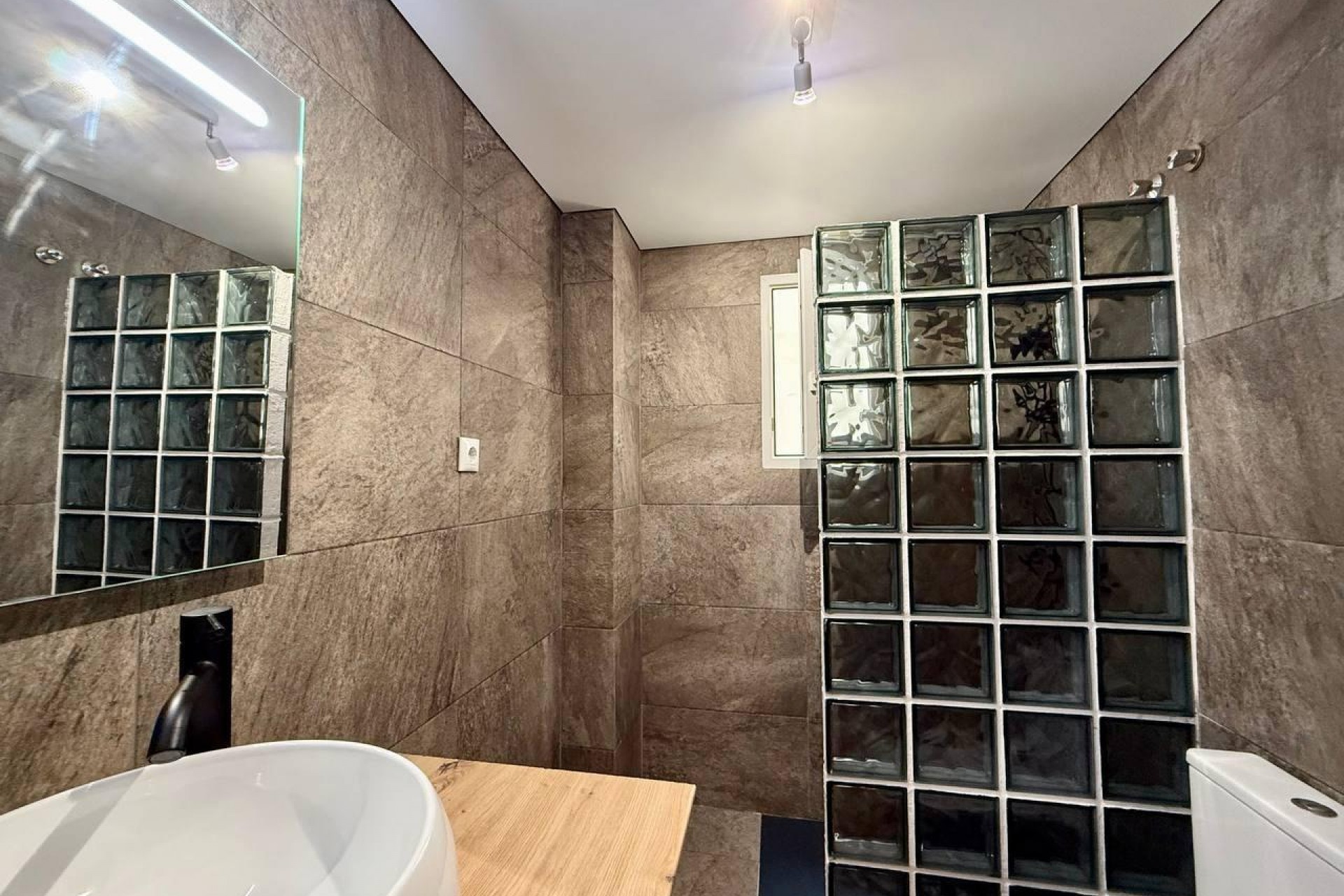 Återförsäljning - Apartment -
Torrevieja - Acequion