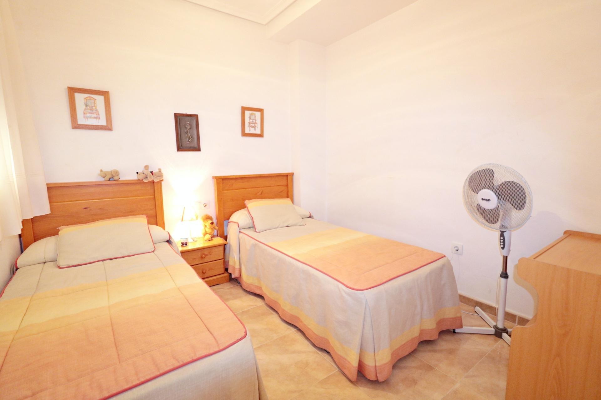 Återförsäljning - Apartment -
Torrevieja - Acequion