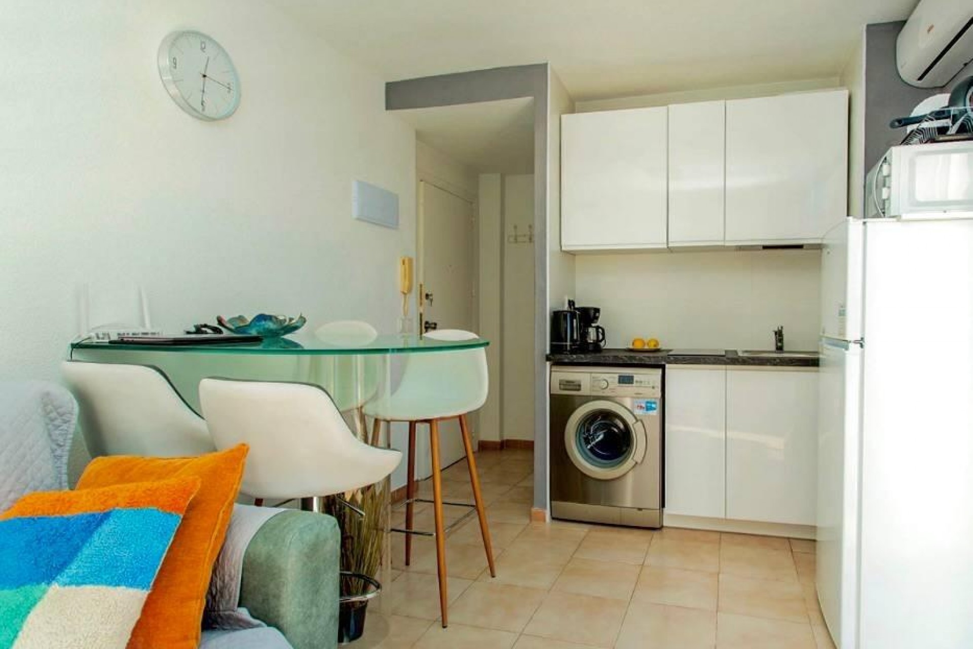 Återförsäljning - Apartment -
Torrevieja - Aguas Nuevas 2