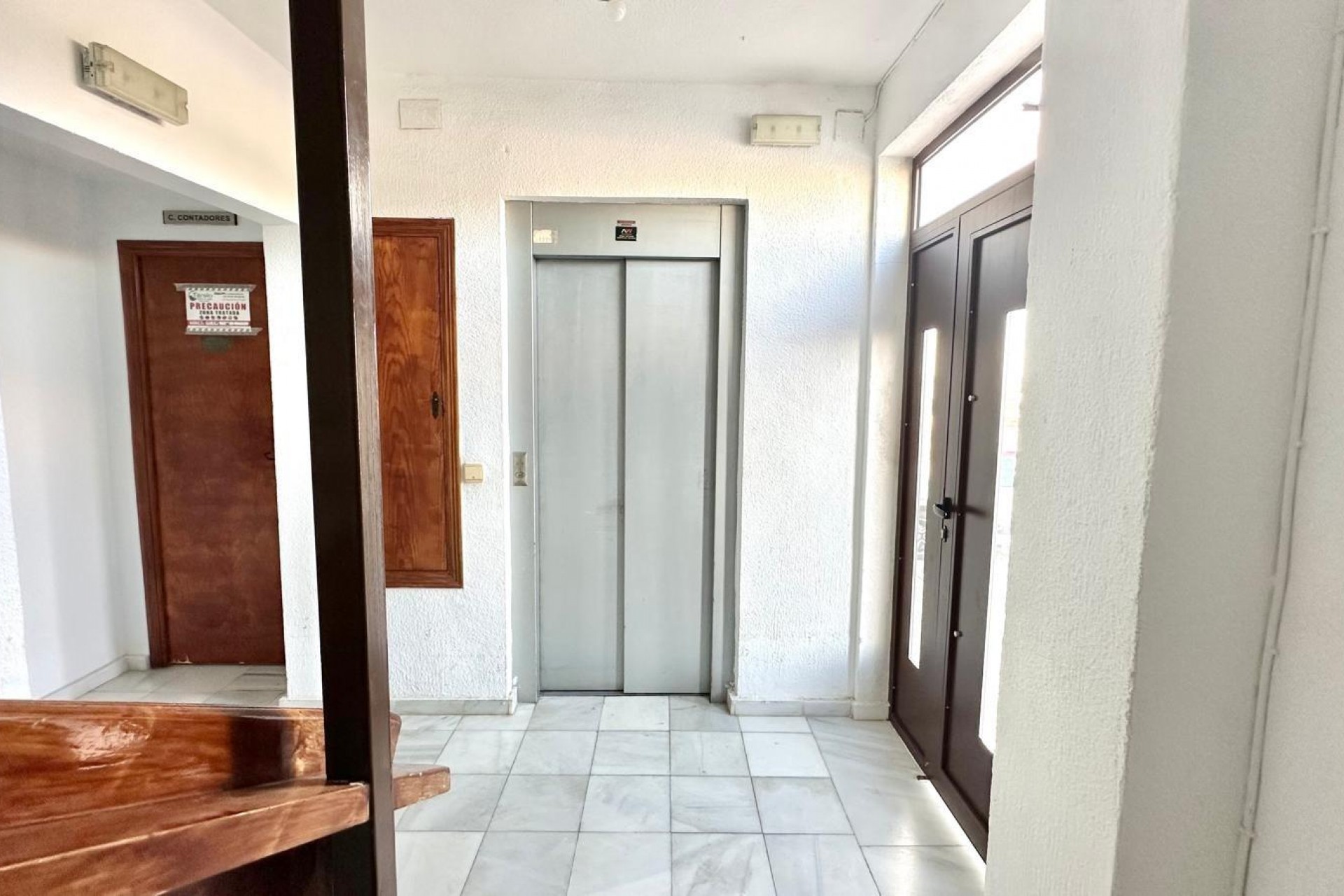 Återförsäljning - Apartment -
Torrevieja - aguas nuevas