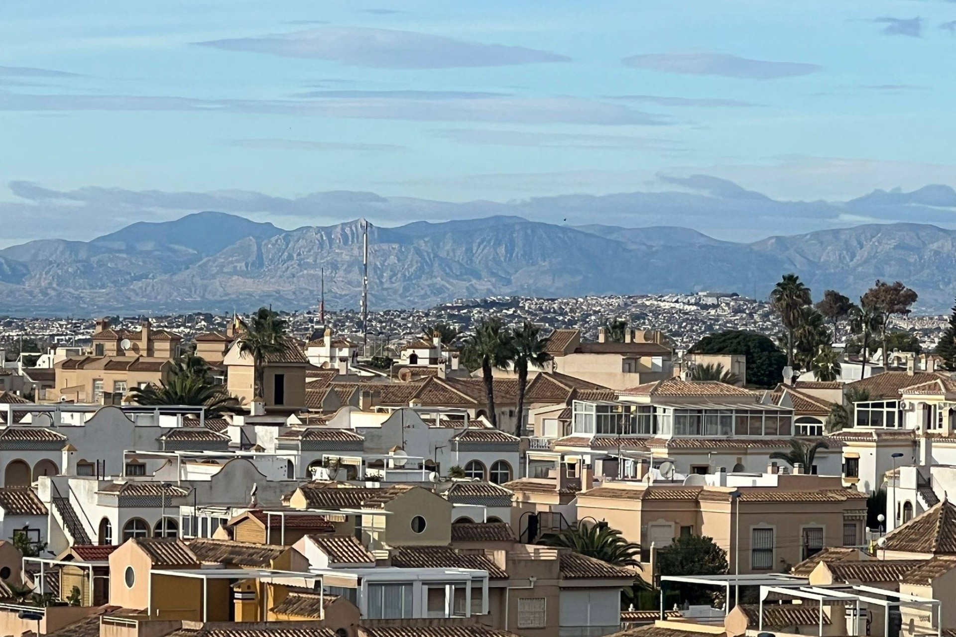 Återförsäljning - Apartment -
Torrevieja - aguas nuevas