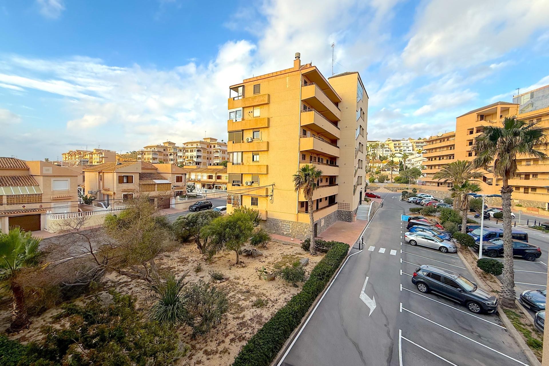 Återförsäljning - Apartment -
Torrevieja - Cabo Cervera