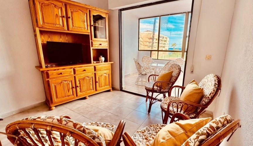 Återförsäljning - Apartment -
Torrevieja - Cabo Cervera