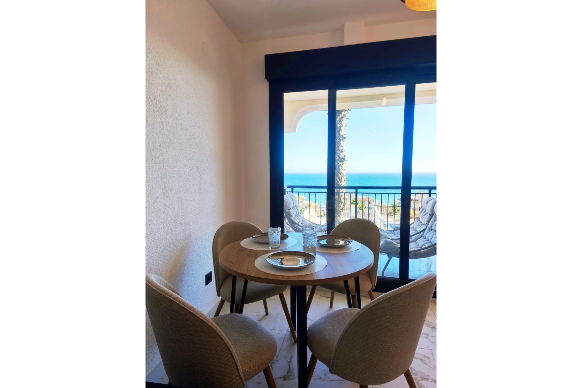 Återförsäljning - Apartment -
Torrevieja - Cabo Cervera