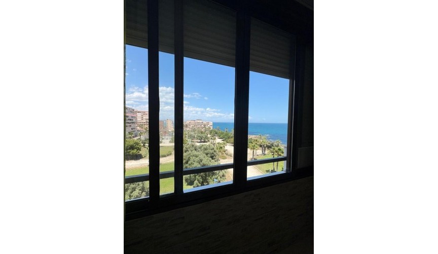 Återförsäljning - Apartment -
Torrevieja - Cabo Cervera