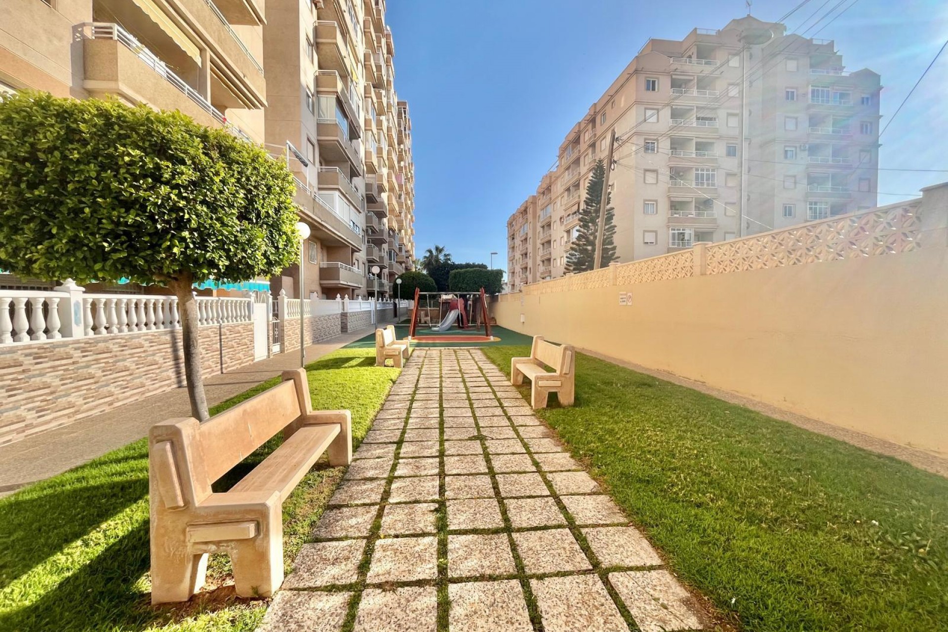 Återförsäljning - Apartment -
Torrevieja - Calas Blanca