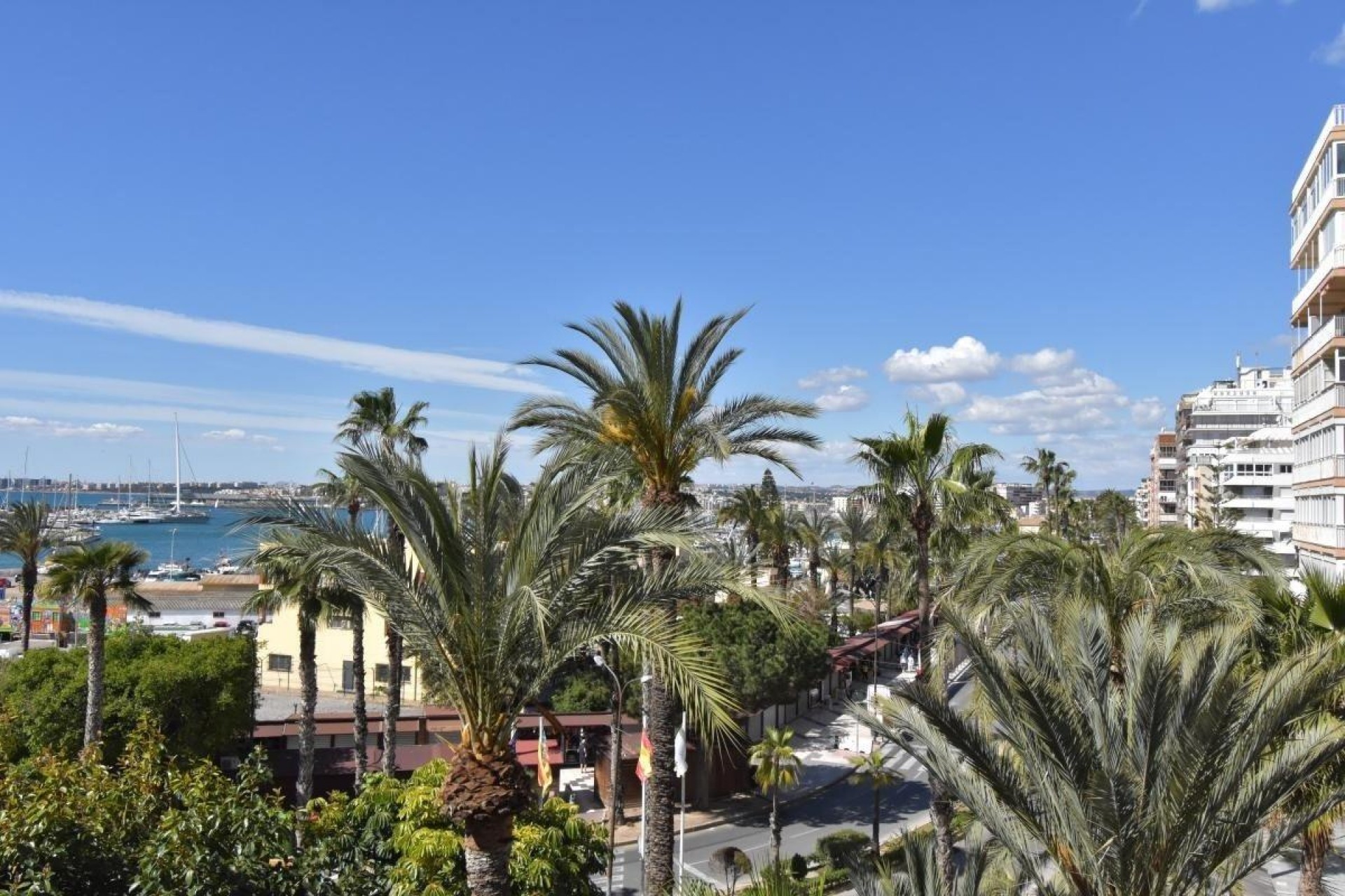 Återförsäljning - Apartment -
Torrevieja - Centro - Muelle Pesquero