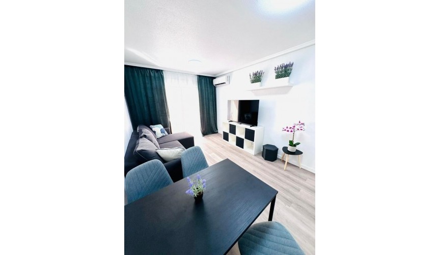 Återförsäljning - Apartment -
Torrevieja - Centro - Muelle Pesquero