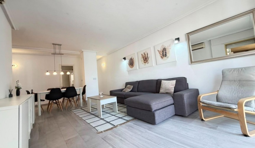 Återförsäljning - Apartment -
Torrevieja - Centro - Muelle Pesquero