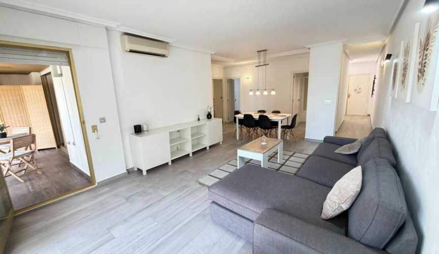 Återförsäljning - Apartment -
Torrevieja - Centro - Muelle Pesquero