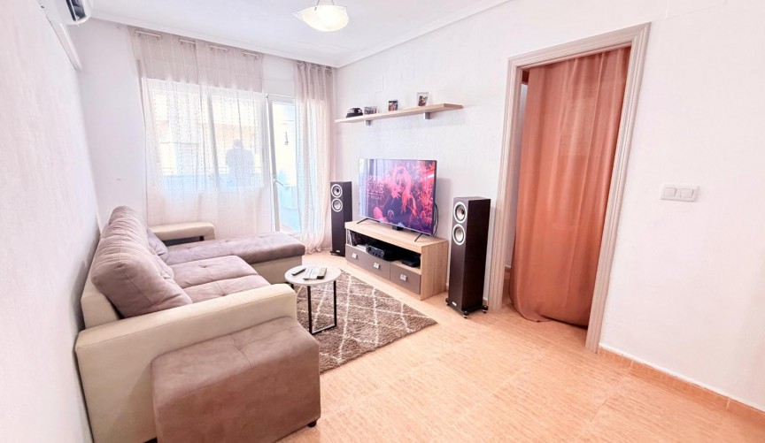 Återförsäljning - Apartment -
Torrevieja - Centro - Muelle Pesquero