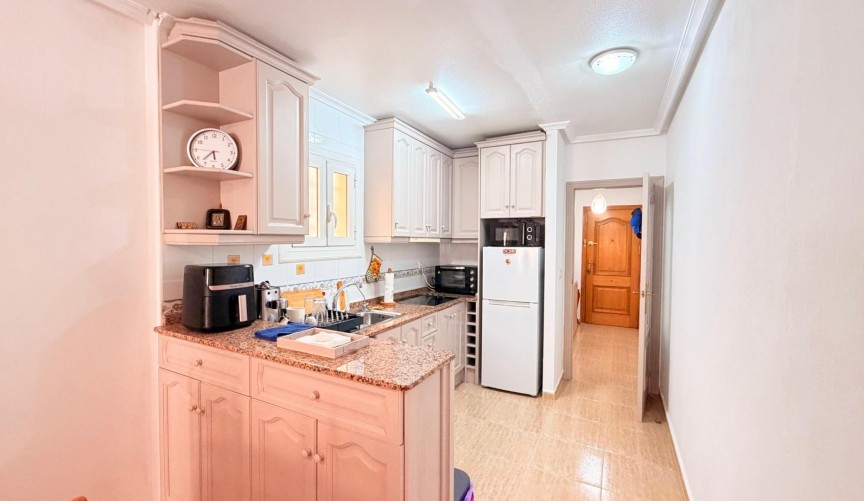 Återförsäljning - Apartment -
Torrevieja - Centro - Muelle Pesquero