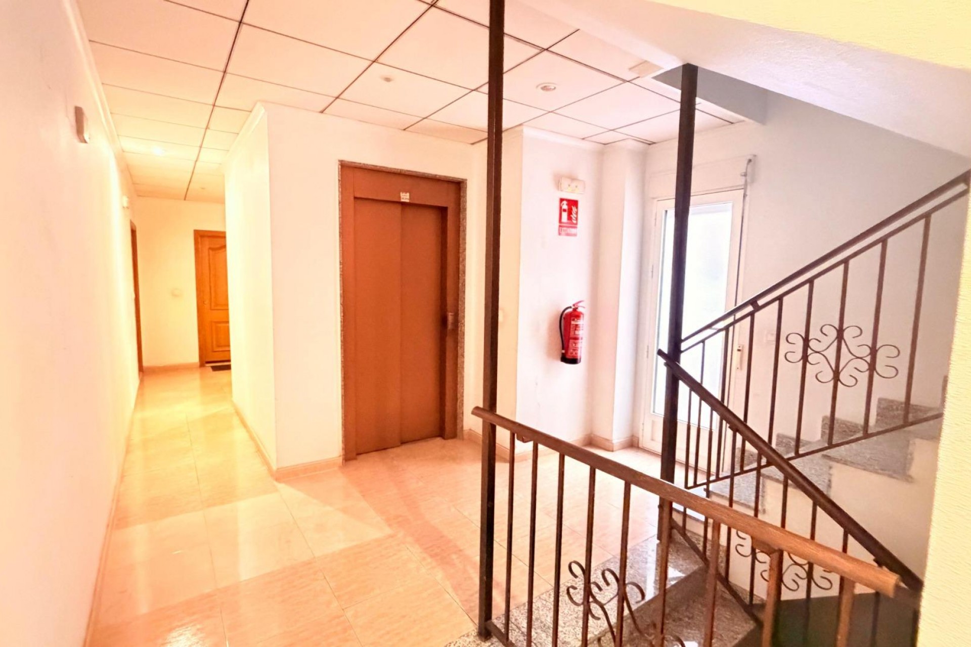 Återförsäljning - Apartment -
Torrevieja - Centro - Muelle Pesquero