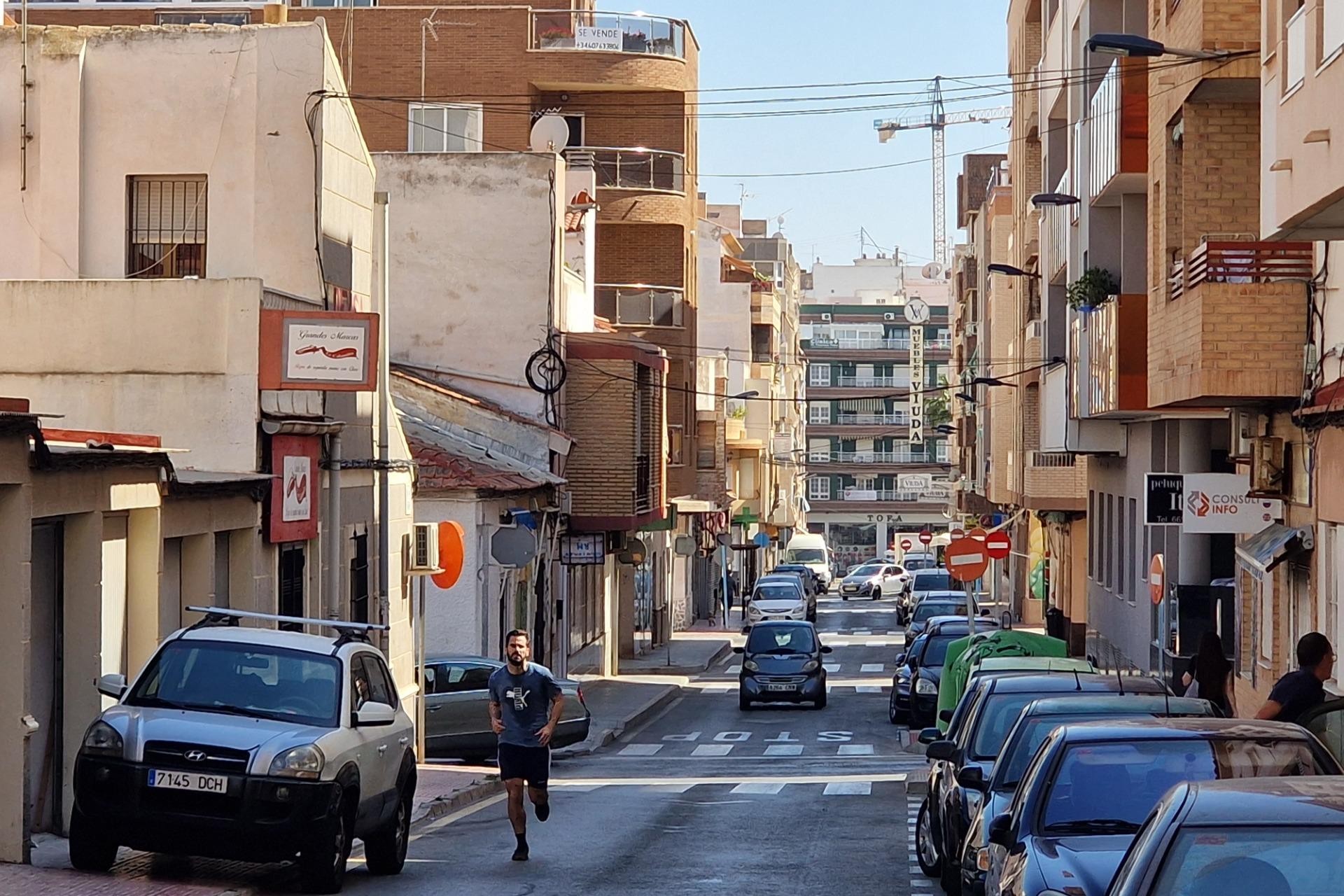 Återförsäljning - Apartment -
Torrevieja - Centro