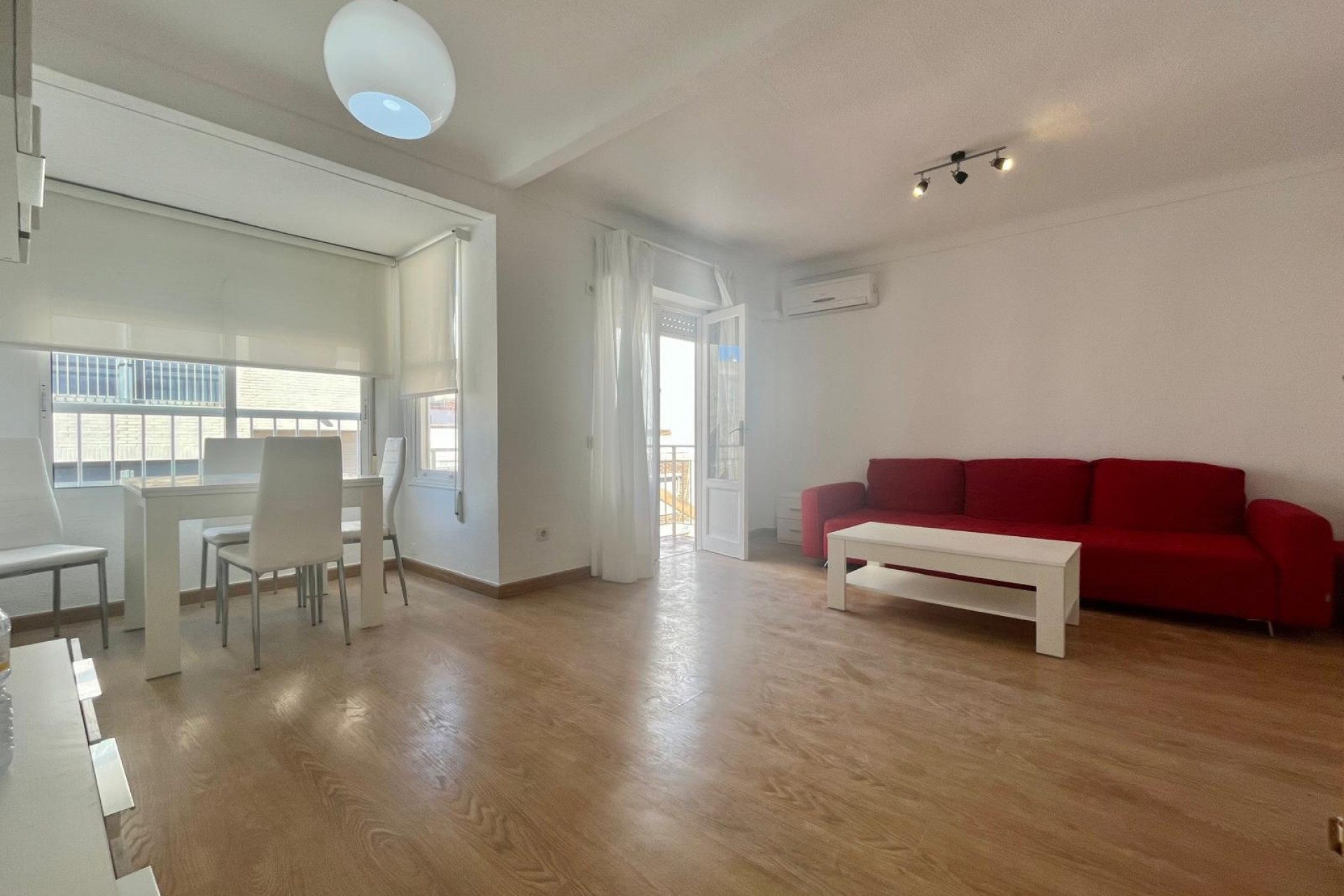 Återförsäljning - Apartment -
Torrevieja - Centro