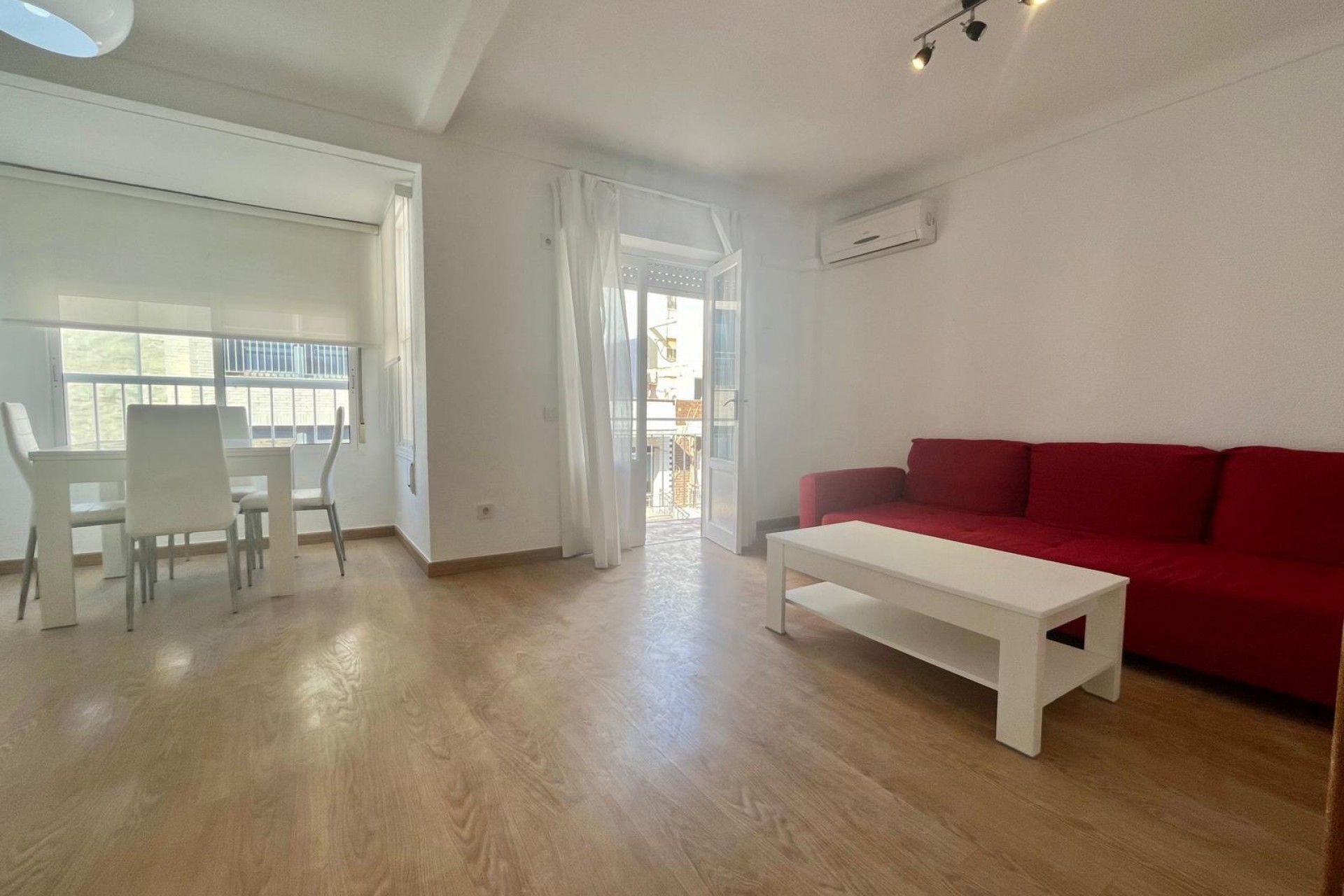 Återförsäljning - Apartment -
Torrevieja - Centro