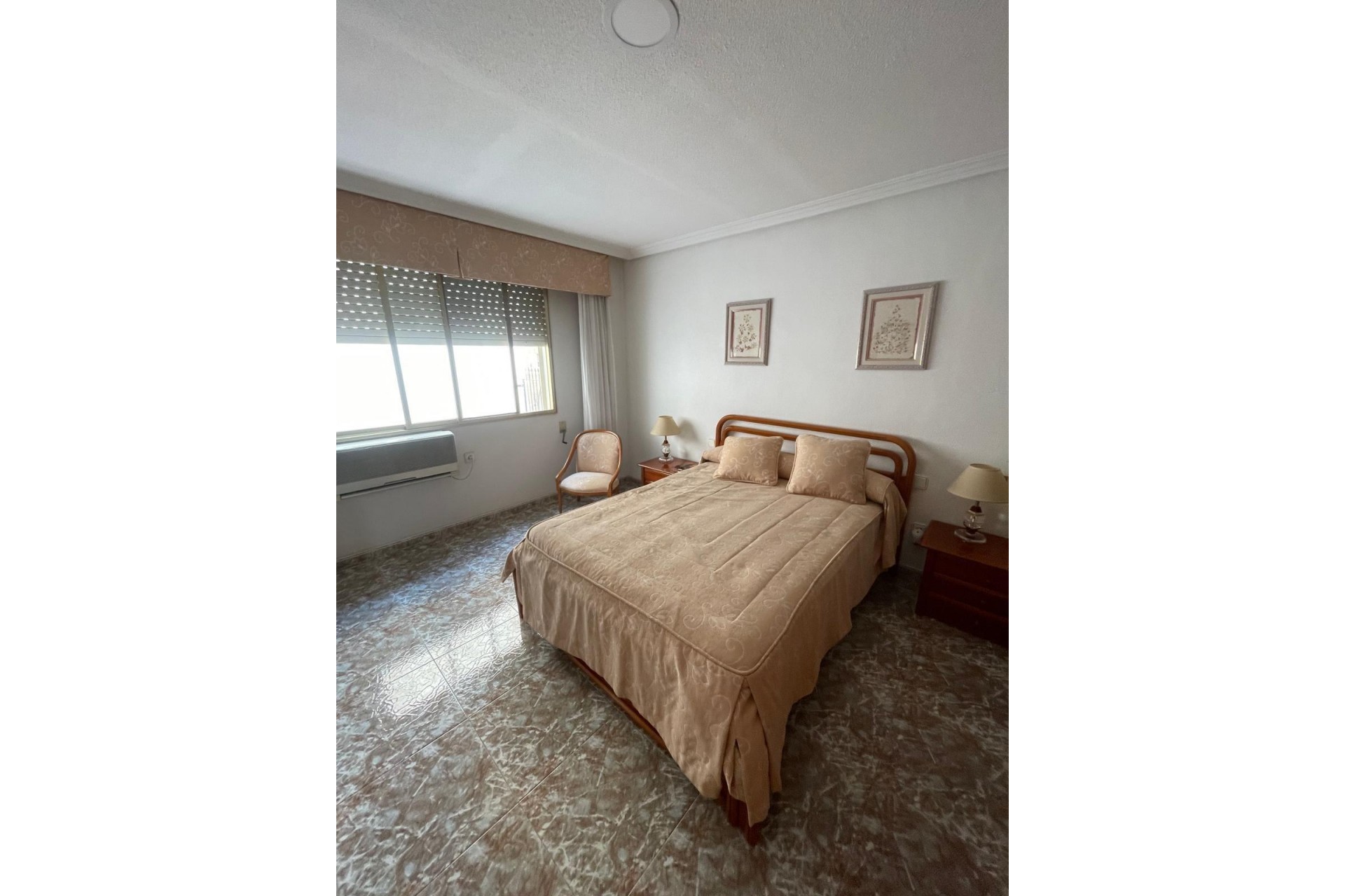 Återförsäljning - Apartment -
Torrevieja - Centro