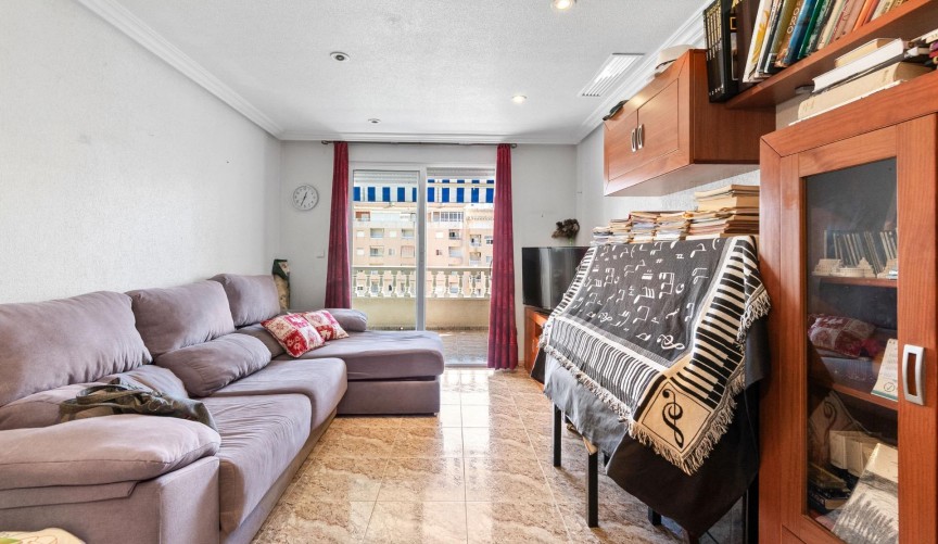 Återförsäljning - Apartment -
Torrevieja - Centro