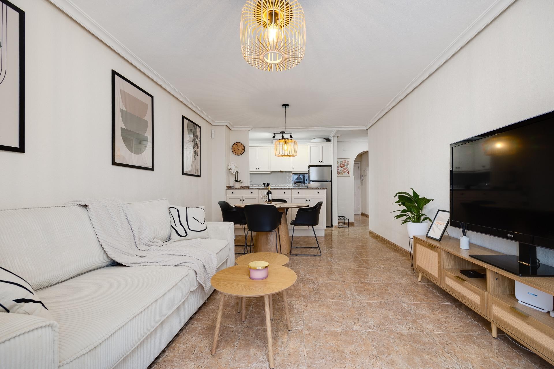 Återförsäljning - Apartment -
Torrevieja - Centro