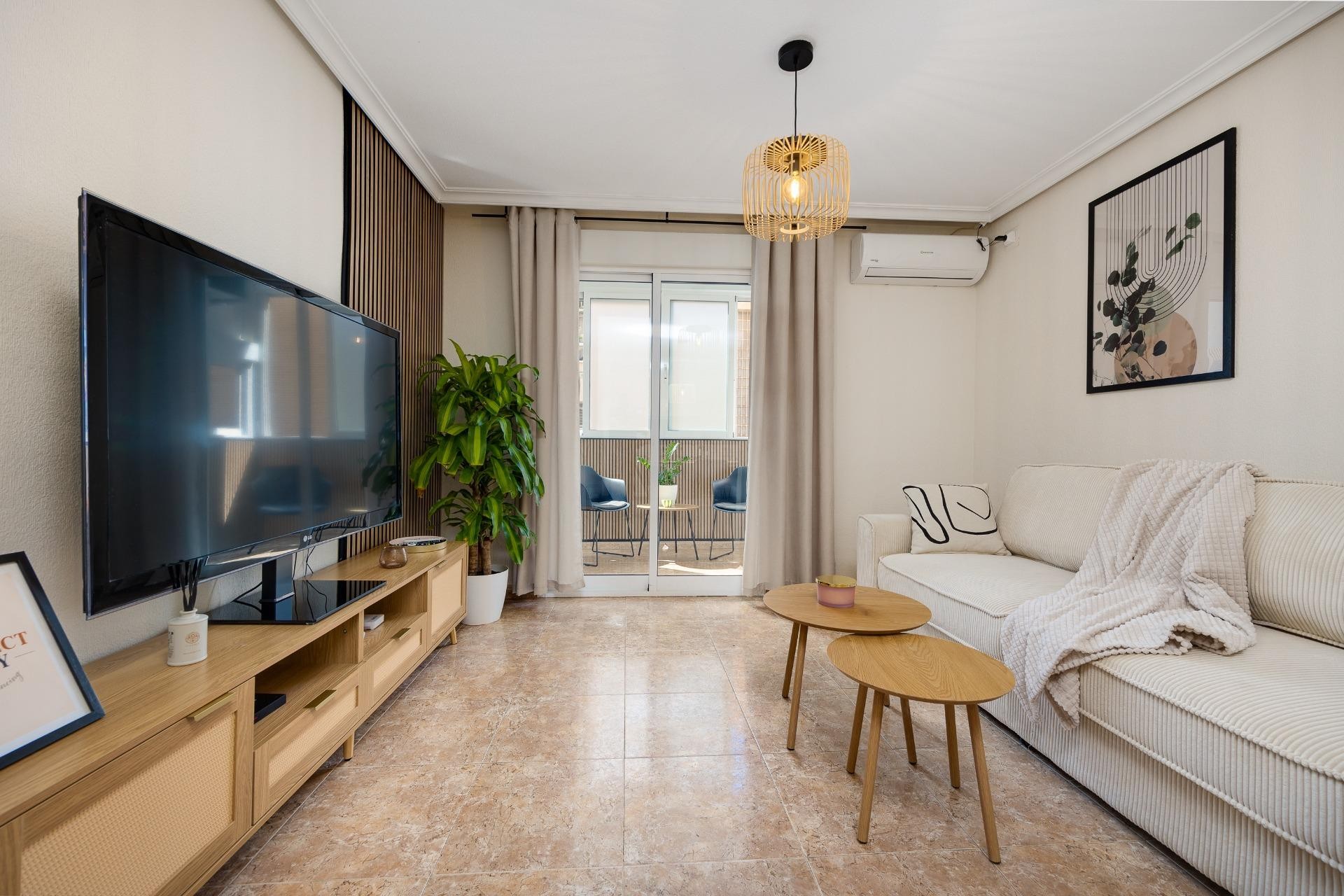 Återförsäljning - Apartment -
Torrevieja - Centro