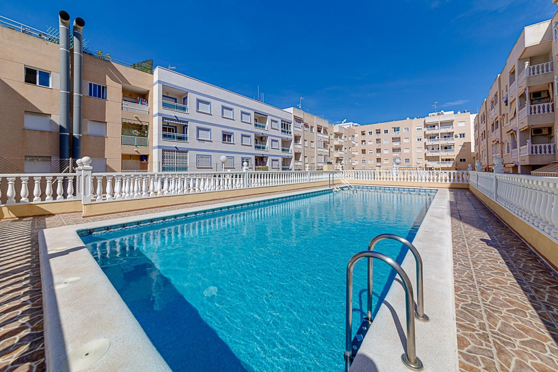 Återförsäljning - Apartment -
Torrevieja - Centro