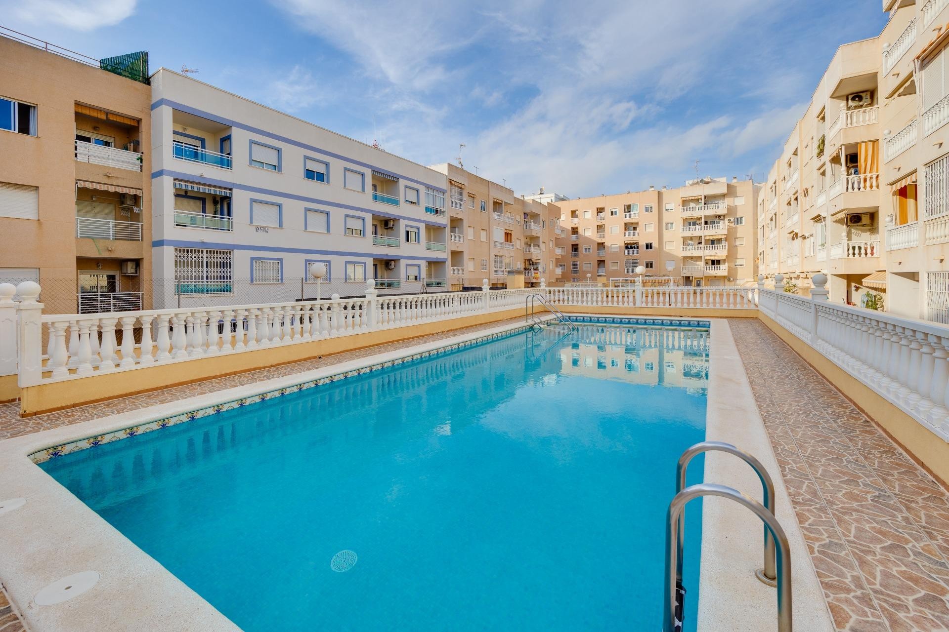 Återförsäljning - Apartment -
Torrevieja - Centro