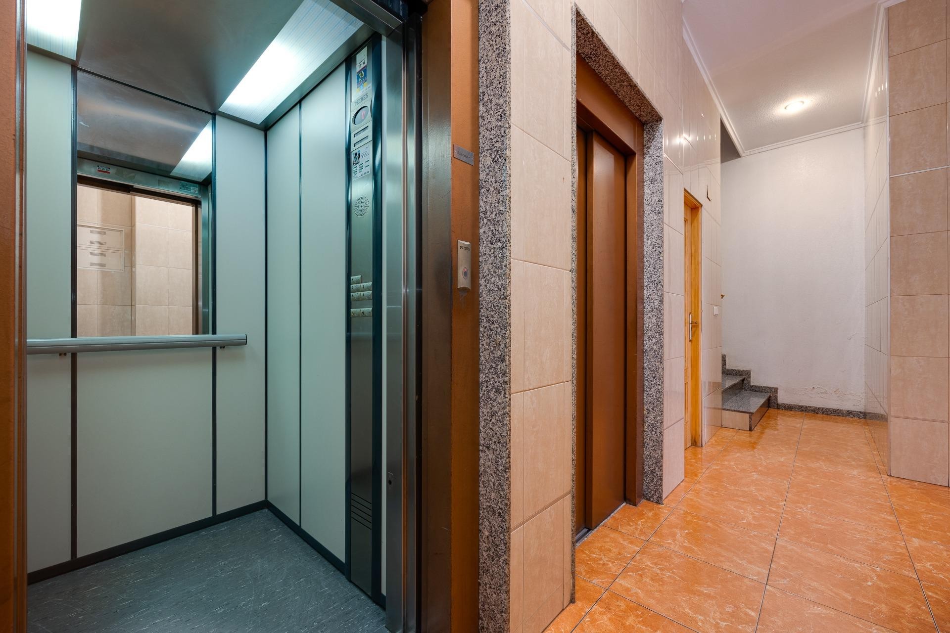 Återförsäljning - Apartment -
Torrevieja - Centro