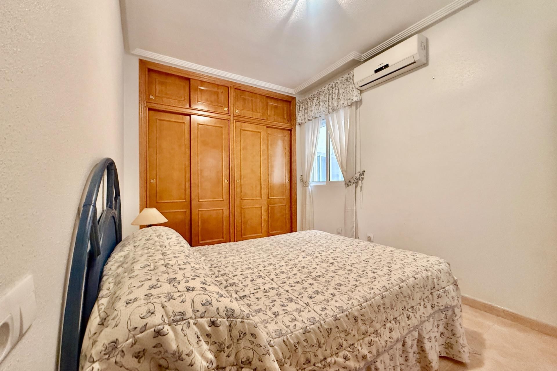 Återförsäljning - Apartment -
Torrevieja - Centro