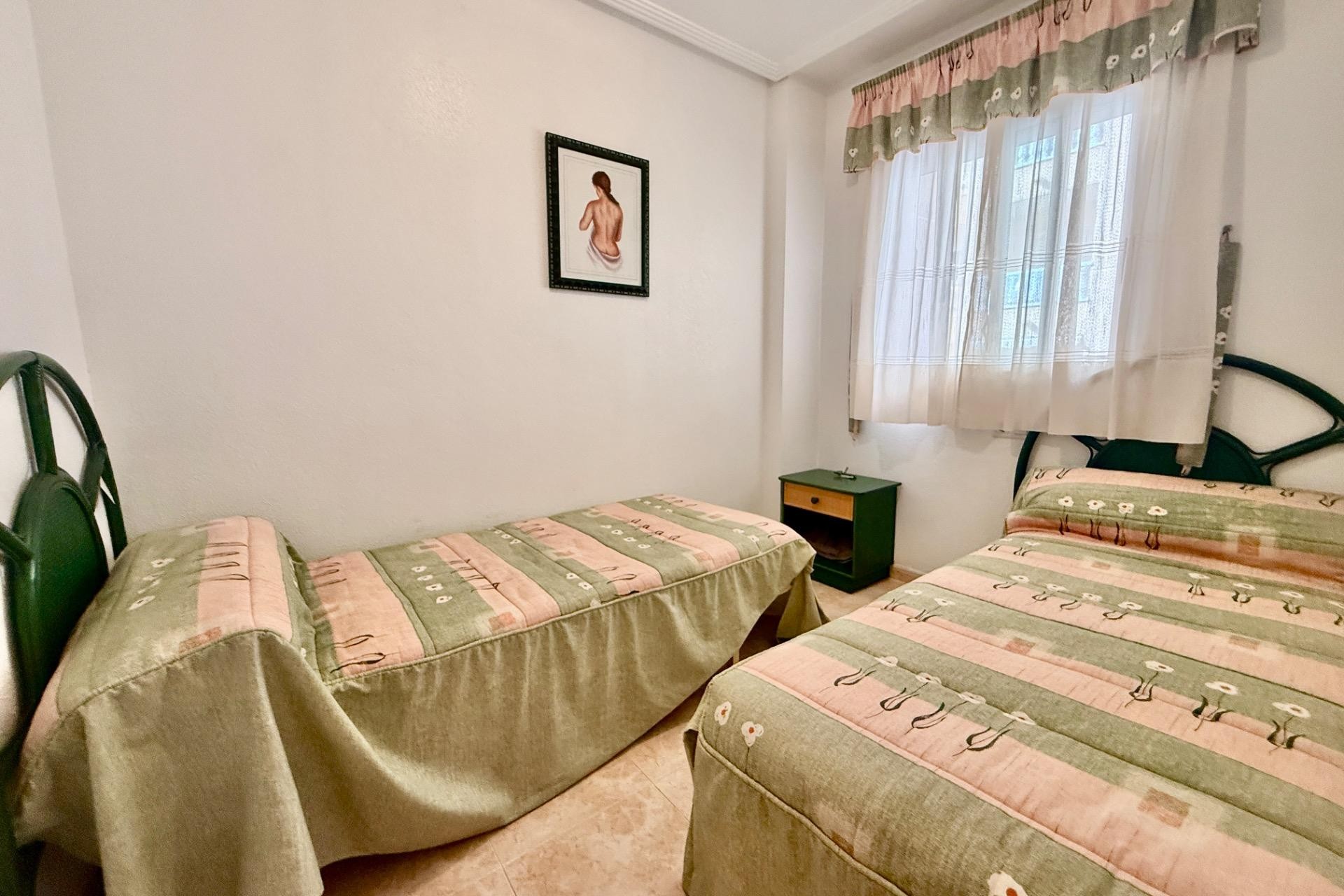 Återförsäljning - Apartment -
Torrevieja - Centro