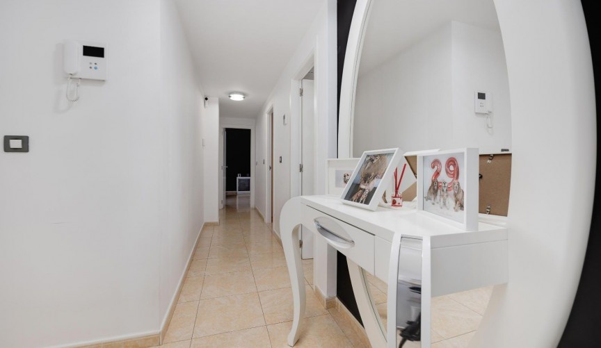 Återförsäljning - Apartment -
Torrevieja - Centro