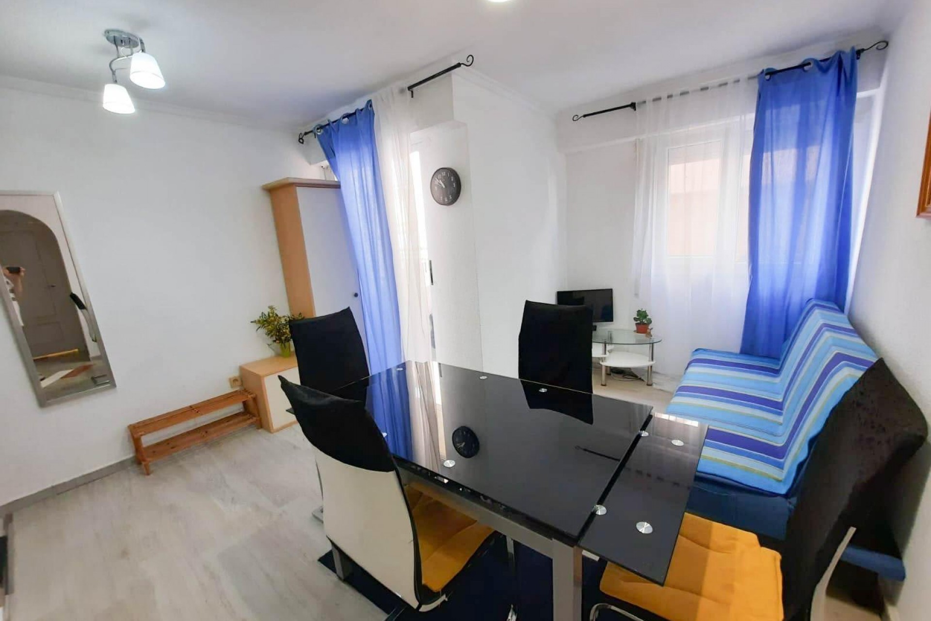 Återförsäljning - Apartment -
Torrevieja - Centro