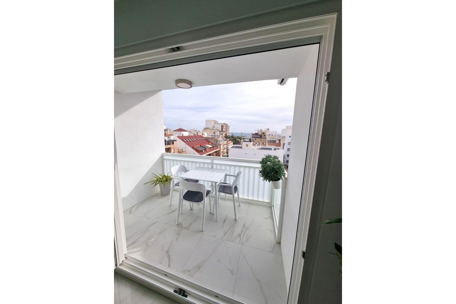 Återförsäljning - Apartment -
Torrevieja - Centro