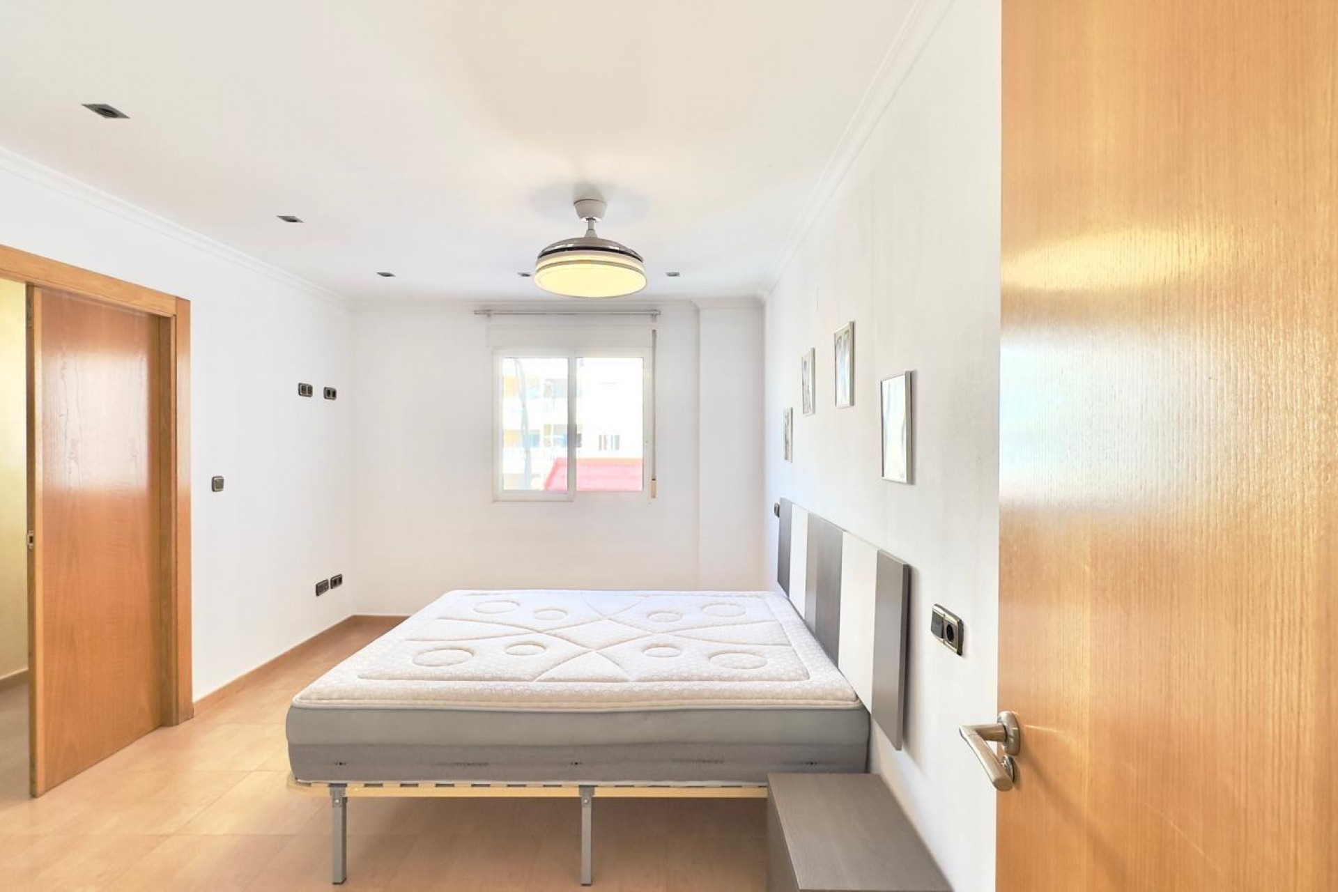 Återförsäljning - Apartment -
Torrevieja - Centro