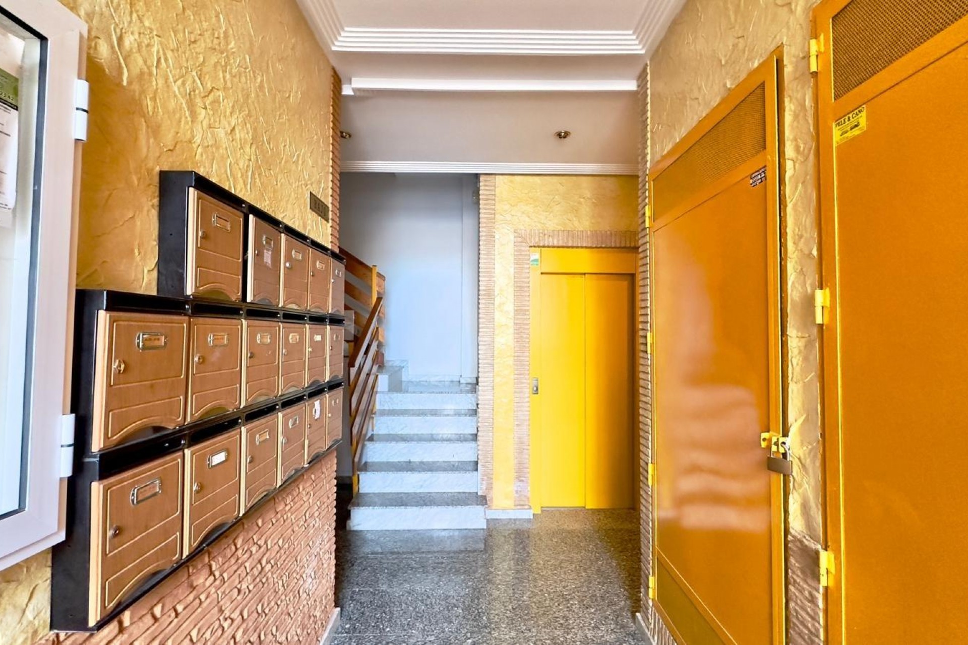 Återförsäljning - Apartment -
Torrevieja - Centro