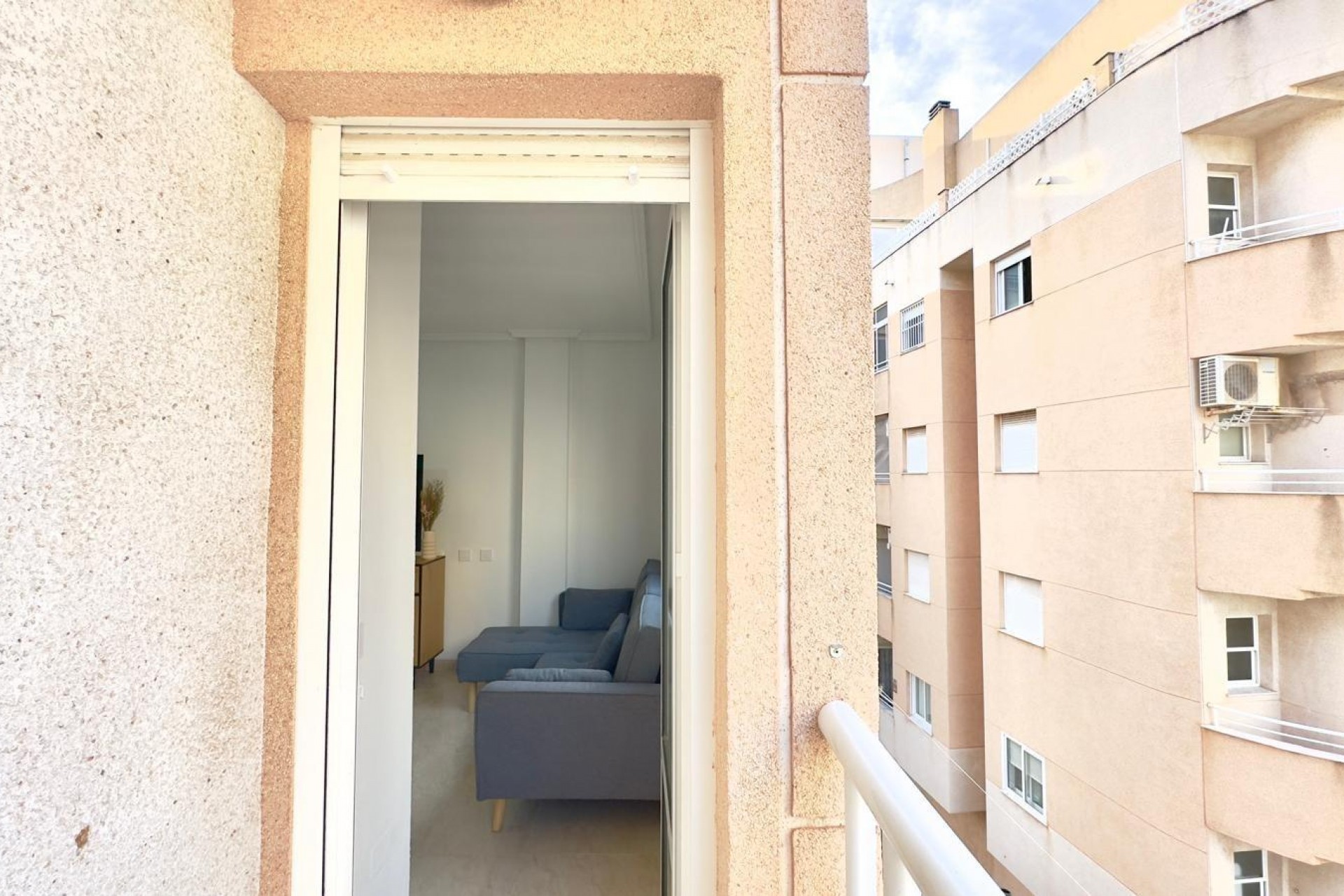 Återförsäljning - Apartment -
Torrevieja - Centro