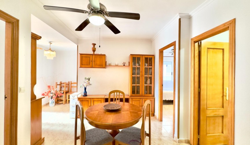 Återförsäljning - Apartment -
Torrevieja - Centro