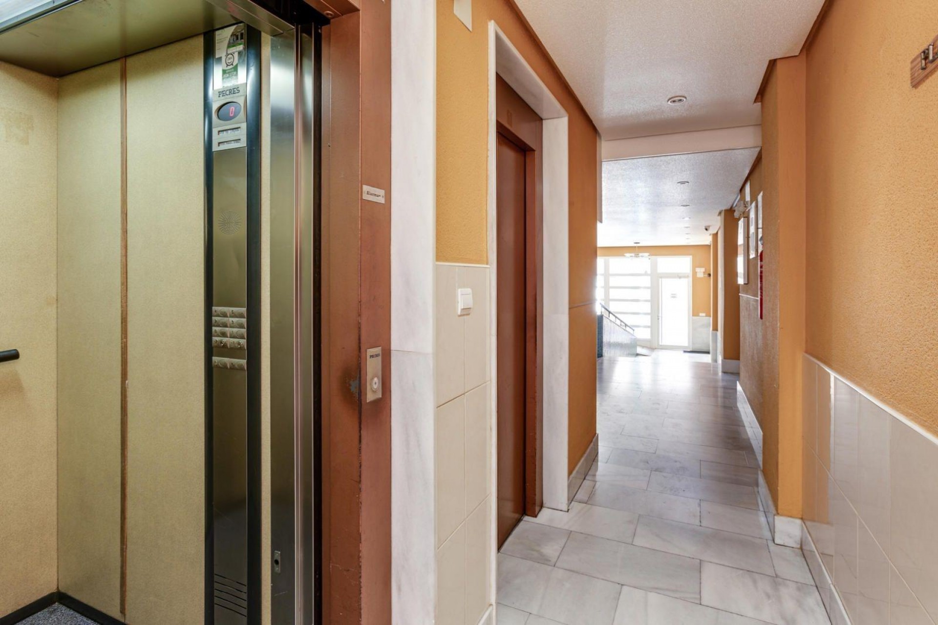 Återförsäljning - Apartment -
Torrevieja - Centro