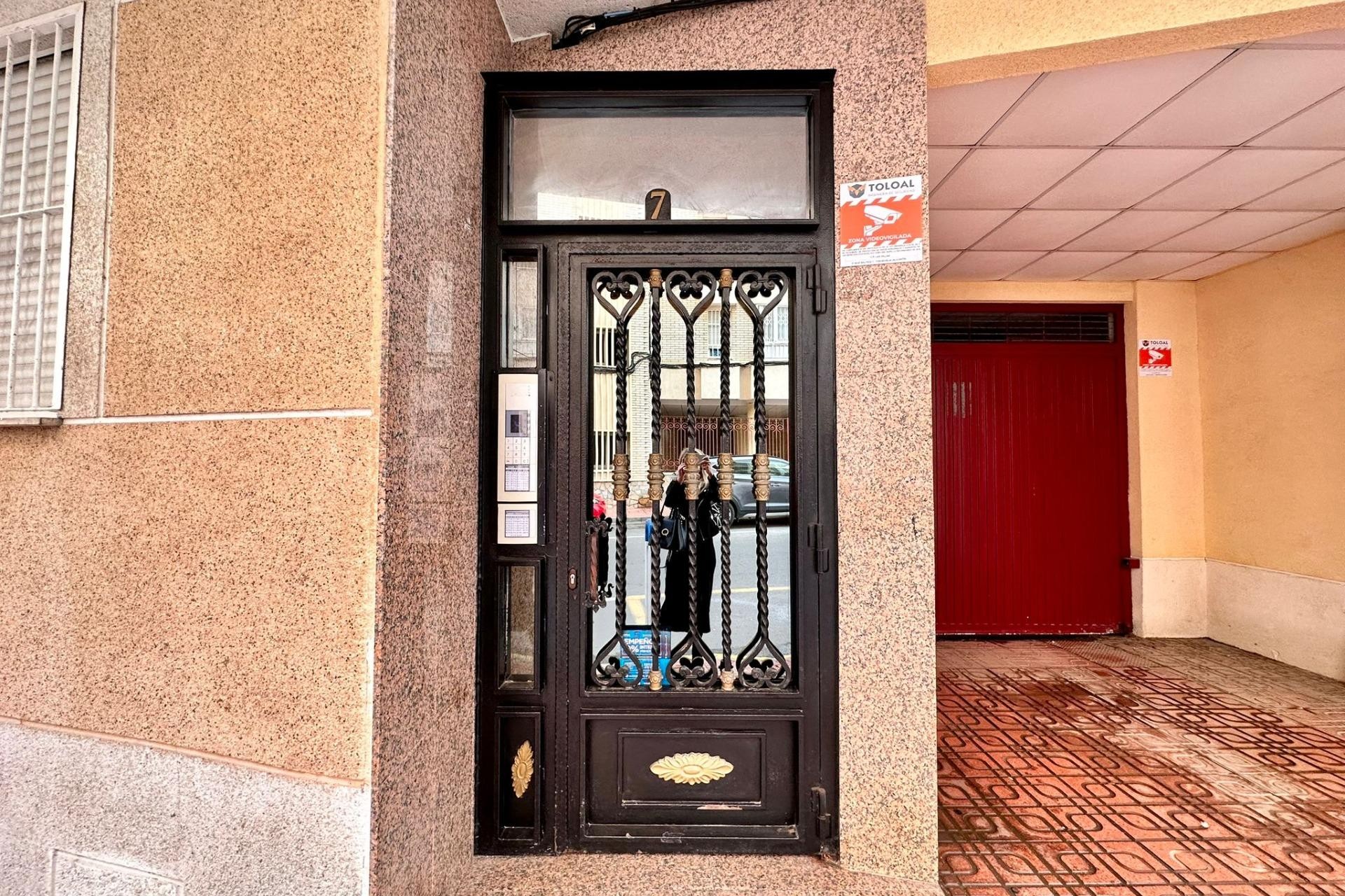 Återförsäljning - Apartment -
Torrevieja - Centro