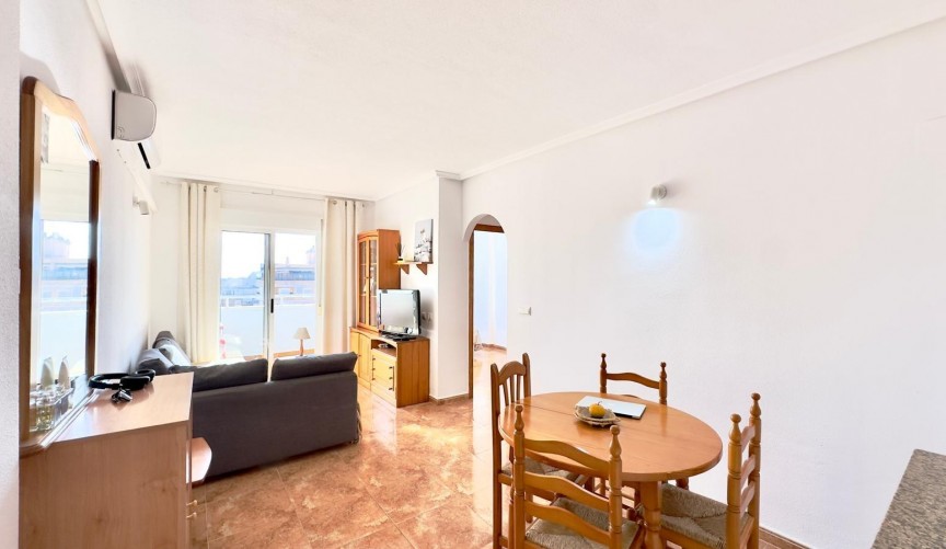 Återförsäljning - Apartment -
Torrevieja - Centro