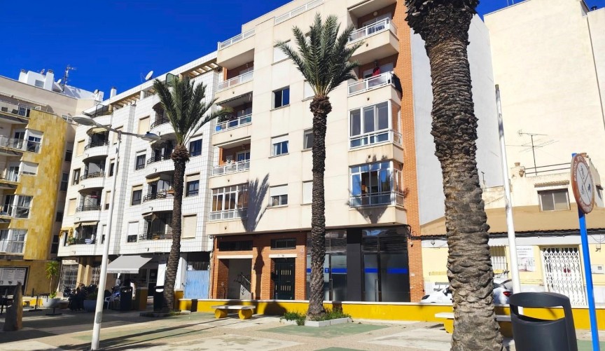 Återförsäljning - Apartment -
Torrevieja - Centro