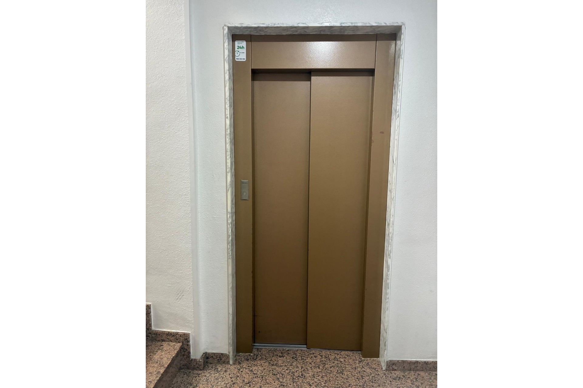 Återförsäljning - Apartment -
Torrevieja - Centro