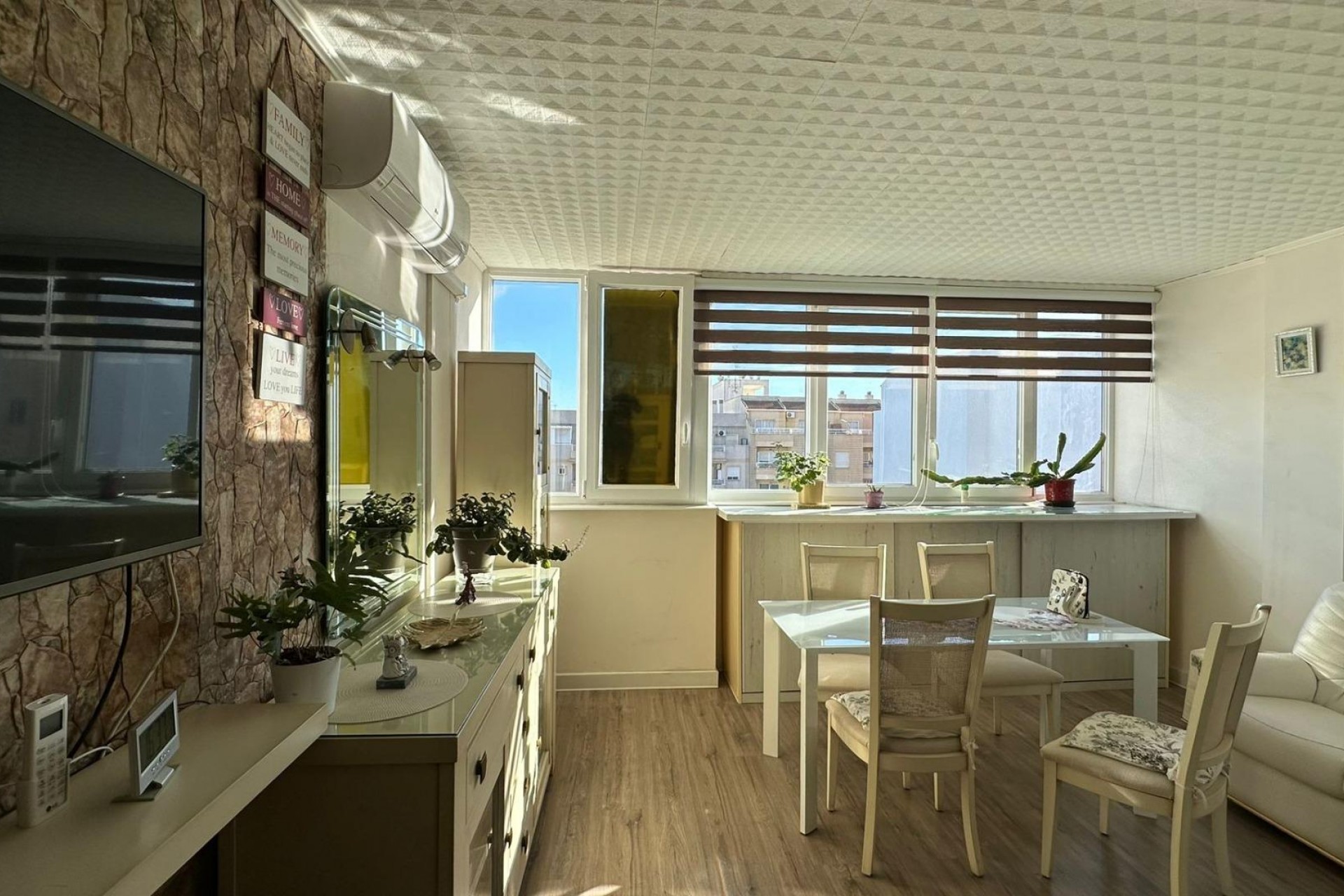 Återförsäljning - Apartment -
Torrevieja - Centro
