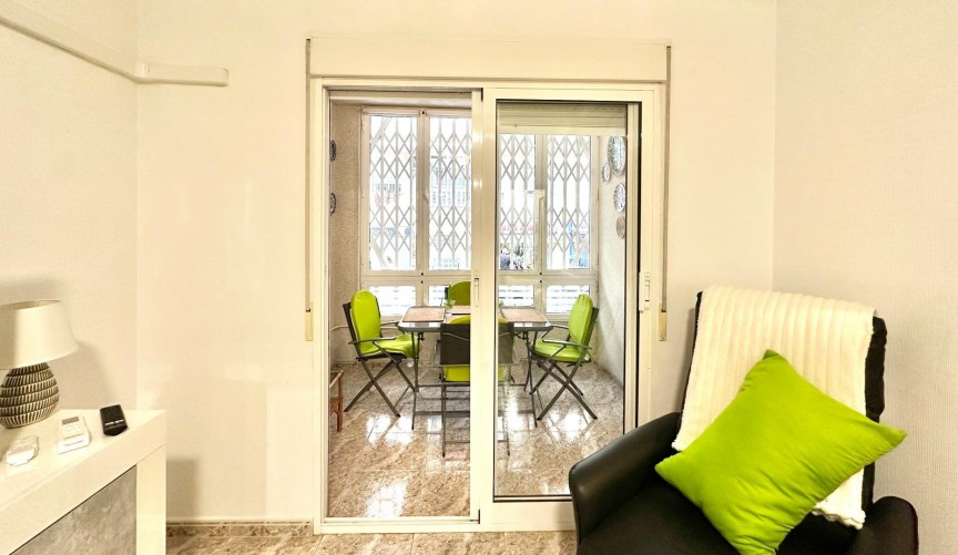Återförsäljning - Apartment -
Torrevieja - Centro