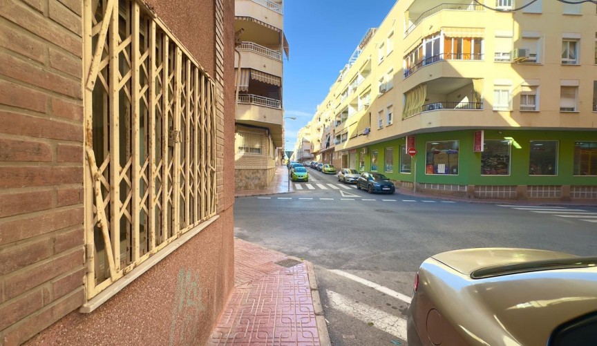 Återförsäljning - Apartment -
Torrevieja - Centro