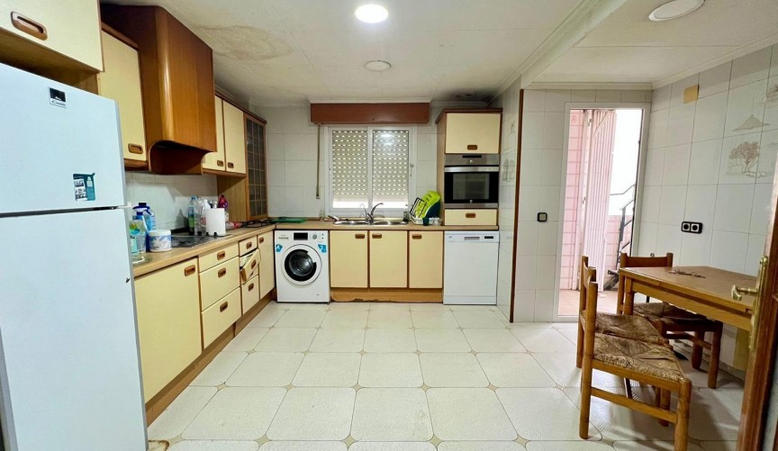 Återförsäljning - Apartment -
Torrevieja - Centro